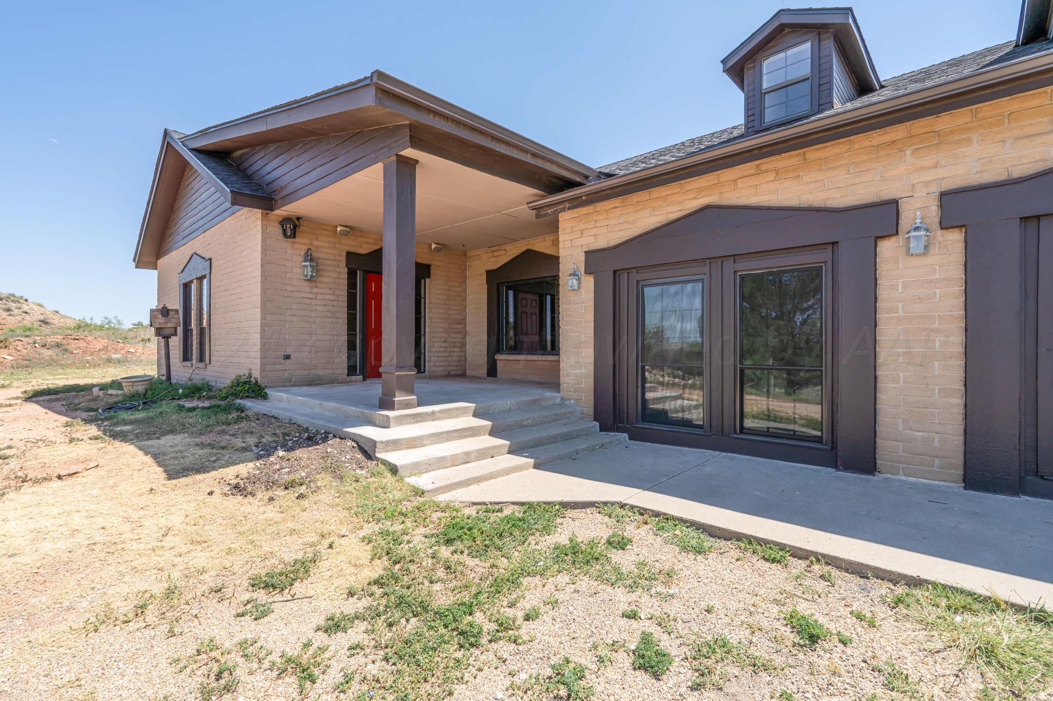 11601 East View Drive Amarillo, TX 79124 - Photo 4 of 20 front view of a house
