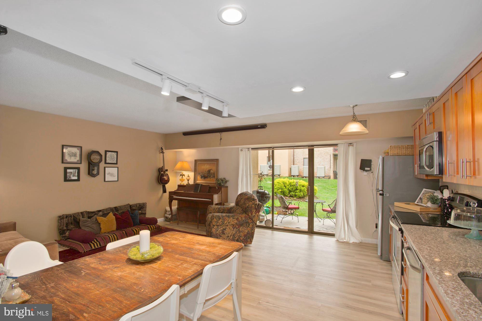 2228 Castle Rock Square, Unit 1B Reston, VA 20191 - Photo 21 of 21 Welcoming open floor plan greets you right away