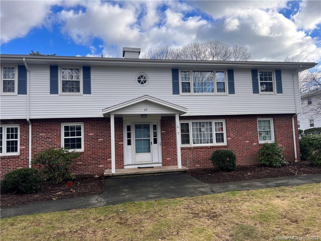 22 College Street, Unit 6 Clinton, CT 06413 - Photo 1 of 13