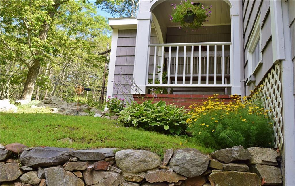 1080 Shore Road Cape Elizabeth, ME 04107 - Photo 4 of 34 Photo