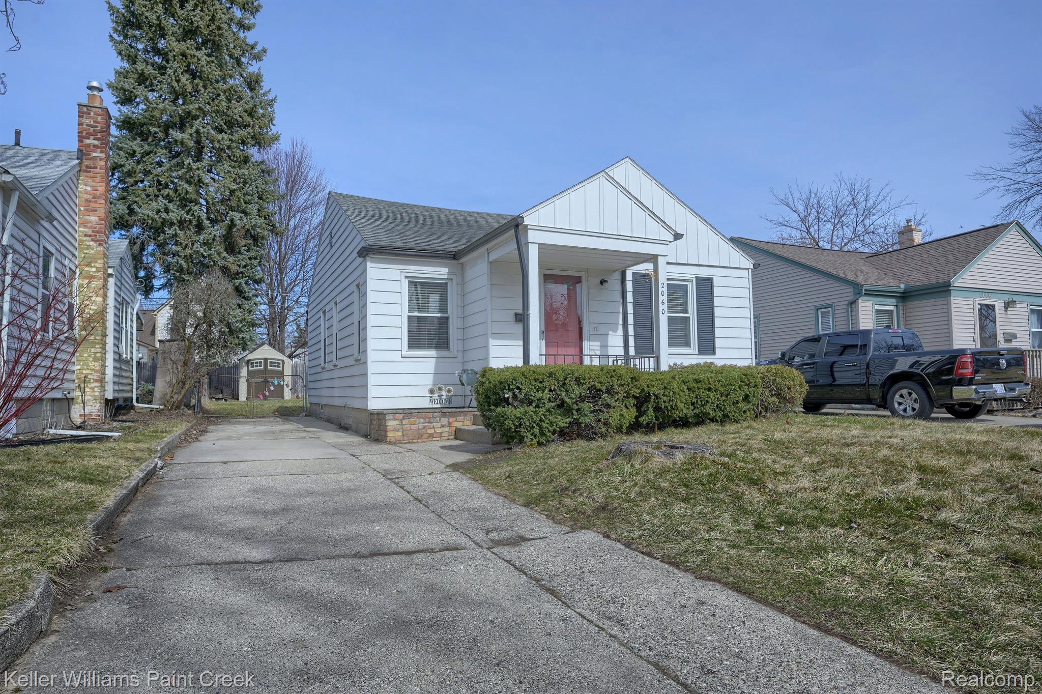 2060 Columbia Road Berkley, MI 48072 - Photo 2 of 18 Gallery Image 2