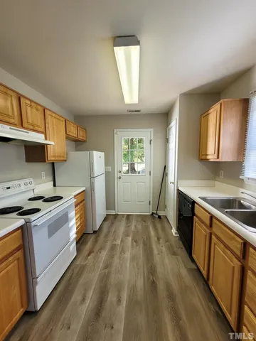 $1,295 | 541 North Taylor Street, Wake Forest, NC 27587