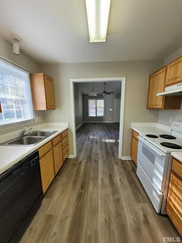 $1,295 | 541 North Taylor Street, Wake Forest, NC 27587