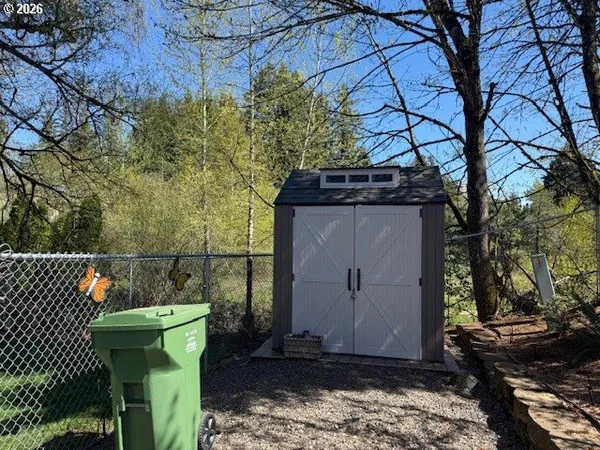 $139,000 | 37600 Sunset Street, Unit 3, Sandy, OR 97055