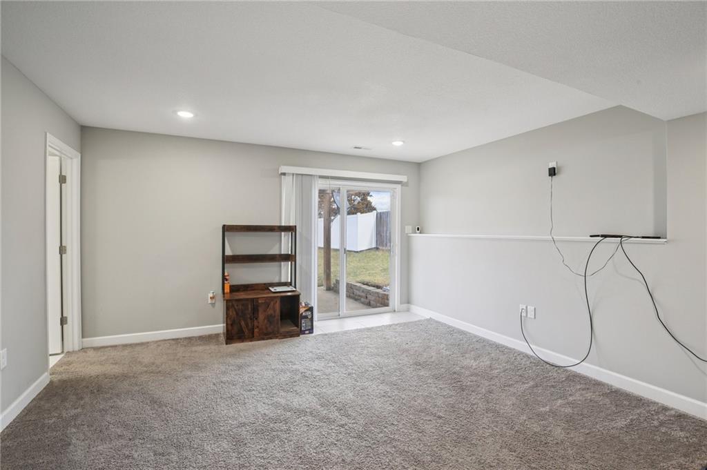 102 Division Street Knob Noster, MO 65336 - Photo 24 of 37