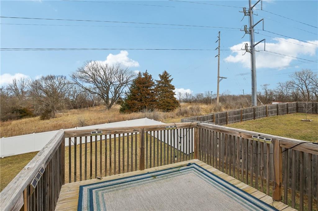 102 Division Street Knob Noster, MO 65336 - Photo 31 of 37