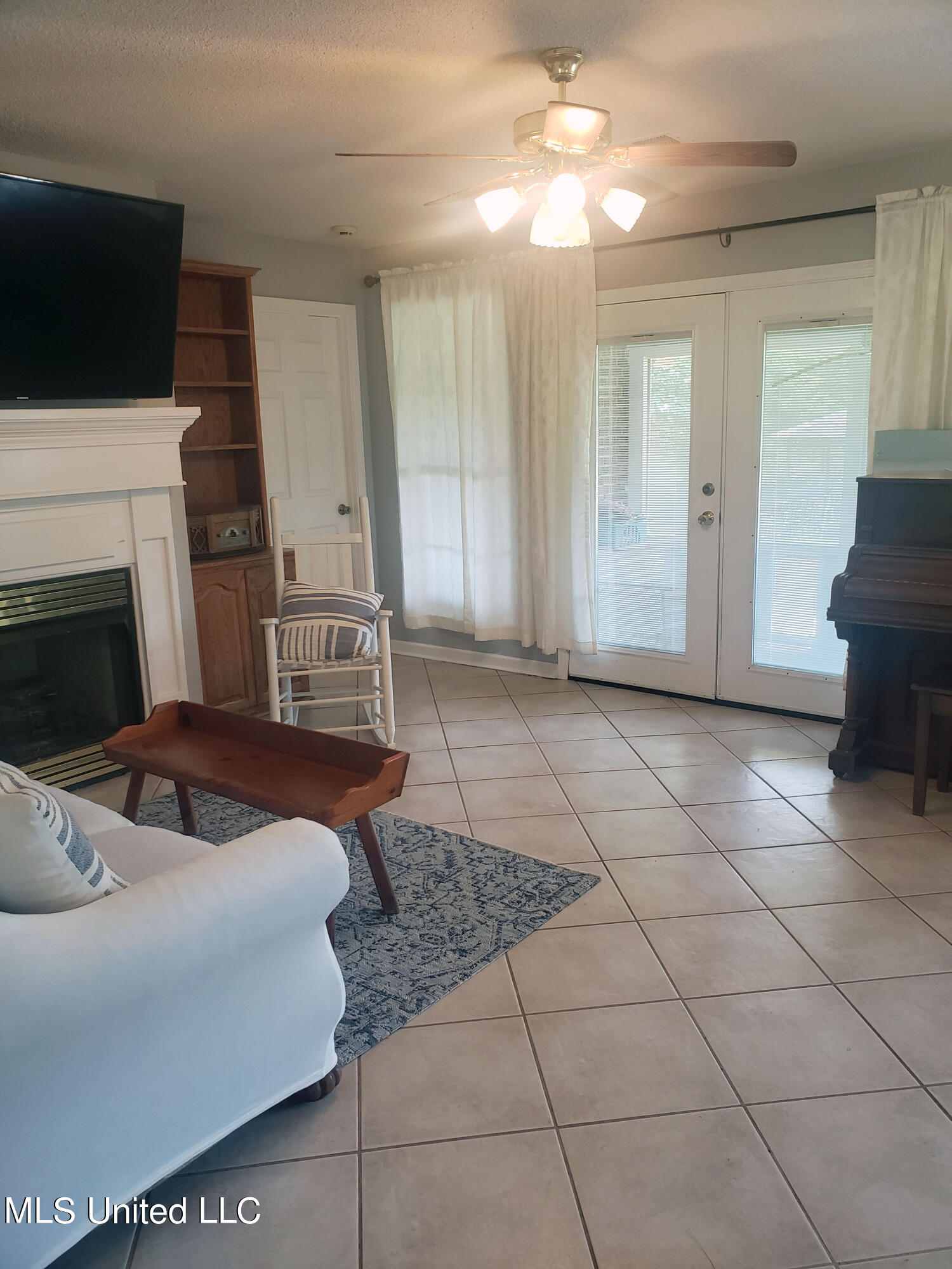 4540 Smith Road Hernando, MS 38632 - Photo 4 of 23 9