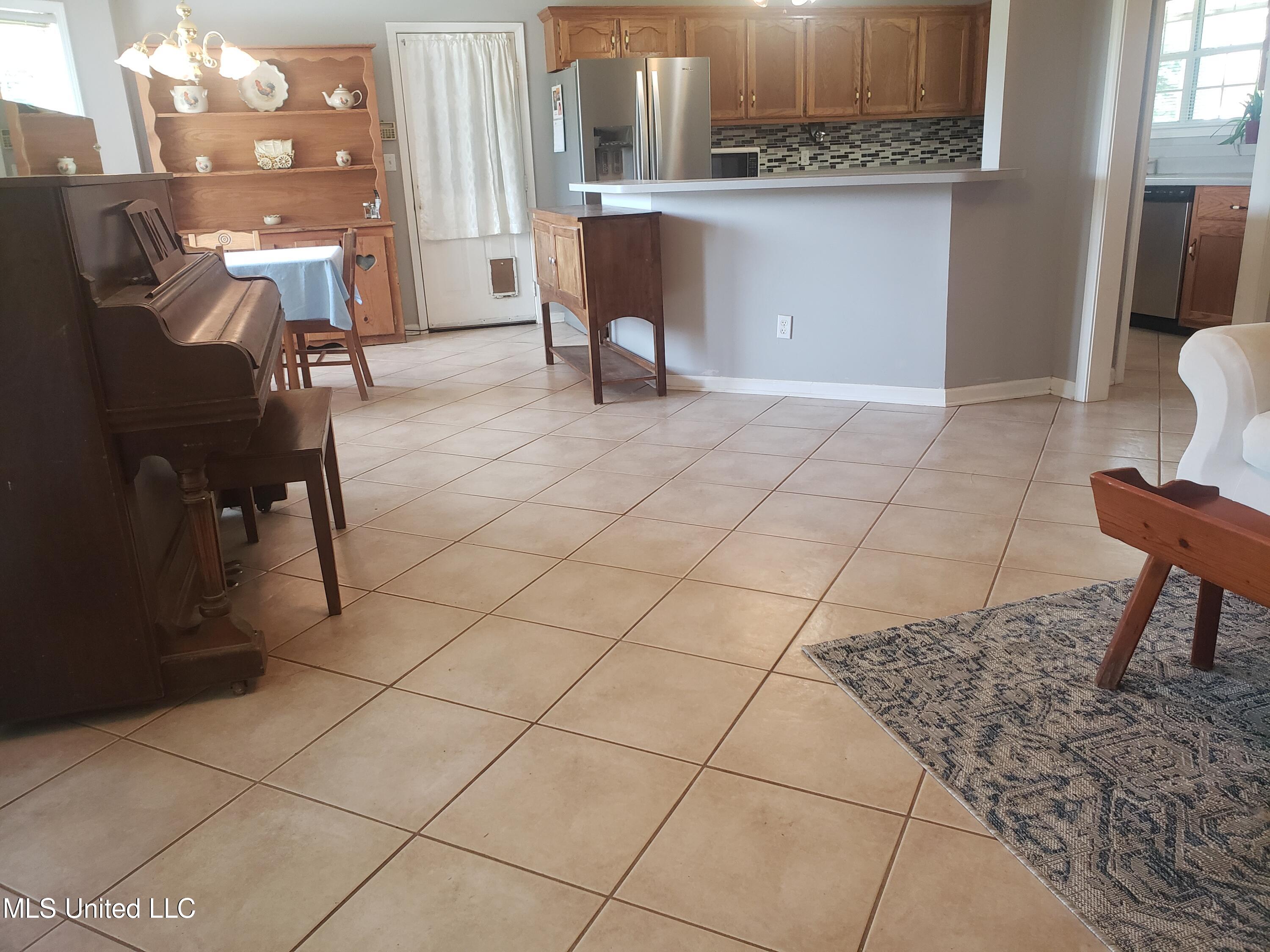 4540 Smith Road Hernando, MS 38632 - Photo 5 of 23 12