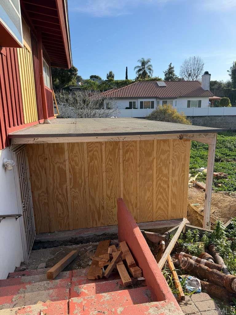 3536 Ybarra Road Spring Valley, CA 91978 - Photo 6 of 42 a view of a back yard of the house