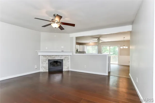 $335,000 | 9 Briarhill Court, St. Peters, MO 63376