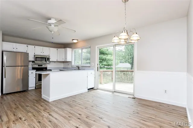 $335,000 | 9 Briarhill Court, St. Peters, MO 63376