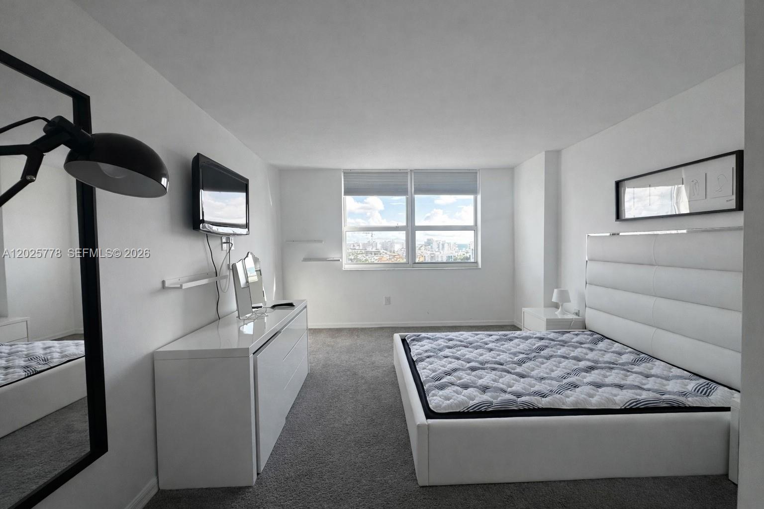 90 Alton Road, Unit 1009 Miami Beach, FL 33139 - Photo 15 of 20