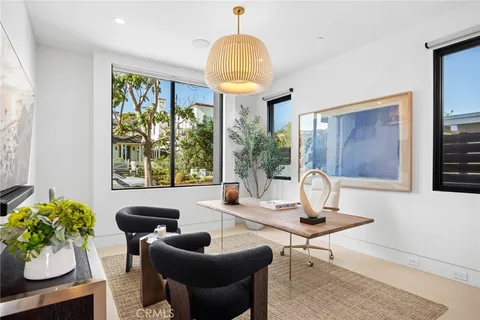 $10,500,000 | 304 Poppy Avenue, Corona del Mar, CA 92625