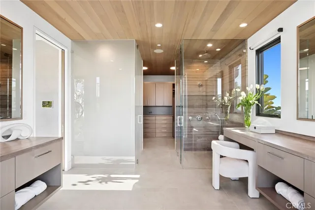 $10,500,000 | 304 Poppy Avenue, Corona del Mar, CA 92625