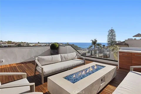 $10,500,000 | 304 Poppy Avenue, Corona del Mar, CA 92625