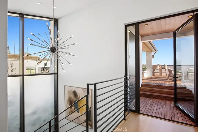 $10,500,000 | 304 Poppy Avenue, Corona del Mar, CA 92625