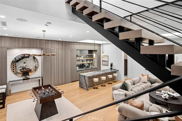 $10,500,000 | 304 Poppy Avenue, Corona del Mar, CA 92625