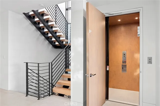 $10,500,000 | 304 Poppy Avenue, Corona del Mar, CA 92625