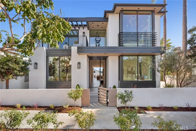 $10,500,000 | 304 Poppy Avenue, Corona del Mar, CA 92625