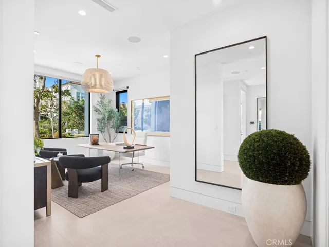 $10,500,000 | 304 Poppy Avenue, Corona del Mar, CA 92625