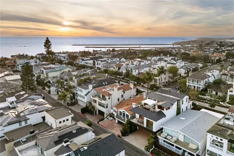 $10,500,000 | 304 Poppy Avenue, Corona del Mar, CA 92625