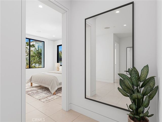 $10,500,000 | 304 Poppy Avenue, Corona del Mar, CA 92625