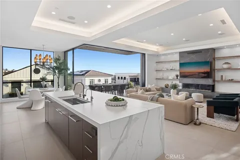 $10,500,000 | 304 Poppy Avenue, Corona del Mar, CA 92625