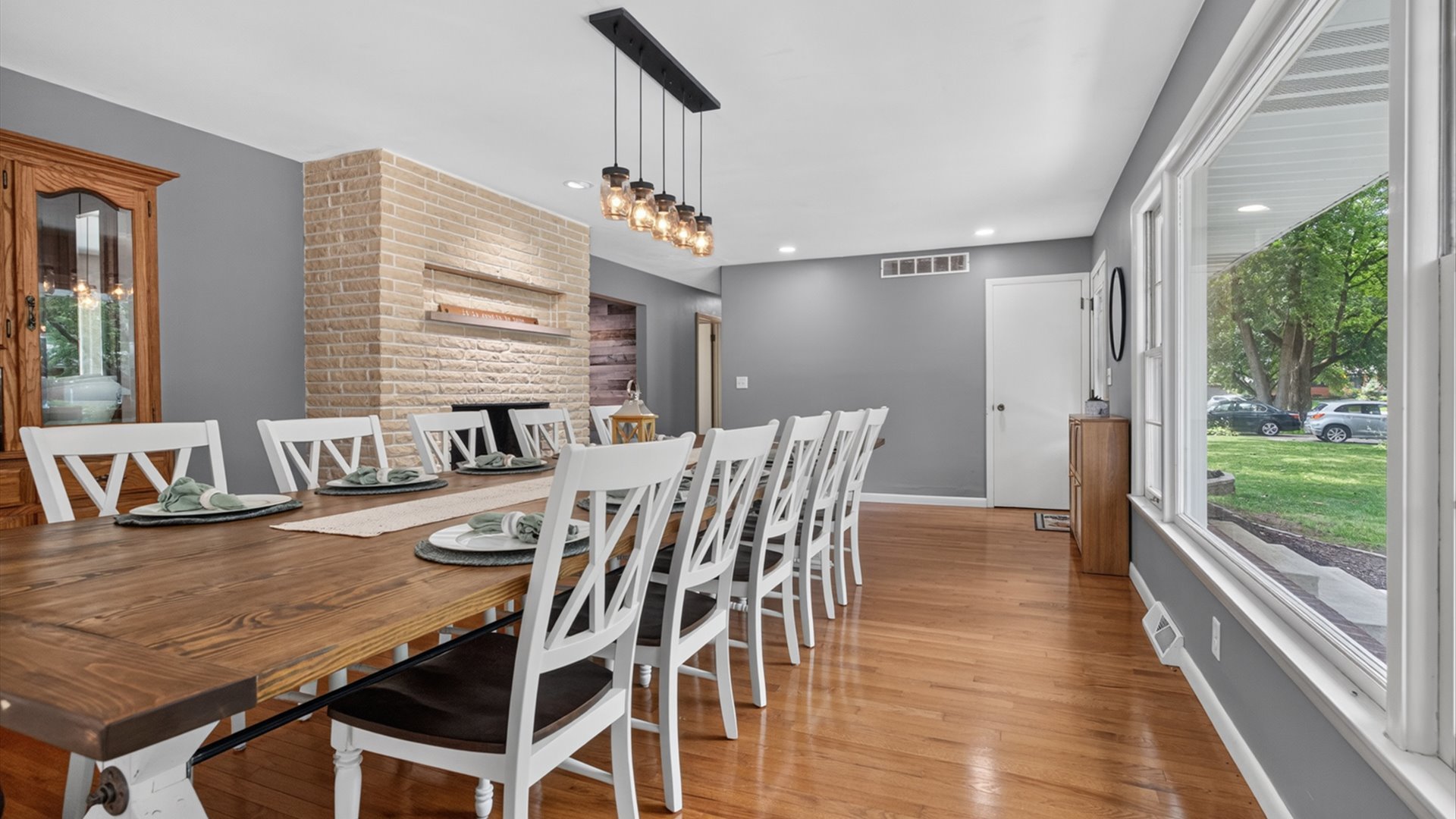 1402 Maplewood Drive Normal, IL 61761 - Photo 6 of 58