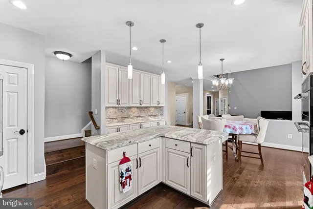 $7,500 | 8138 Rondelay Lane, Fairfax Station, VA 22039