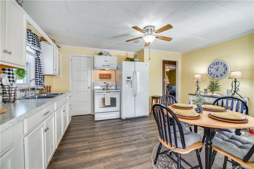 3119 Lowell Road Lowell, NC 28054 - Photo 14 of 34 Gallery Image 14
