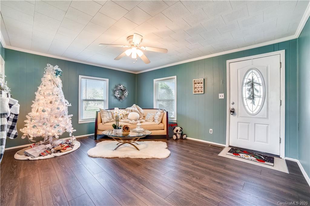 3119 Lowell Road Lowell, NC 28054 - Photo 10 of 34 Gallery Image 10