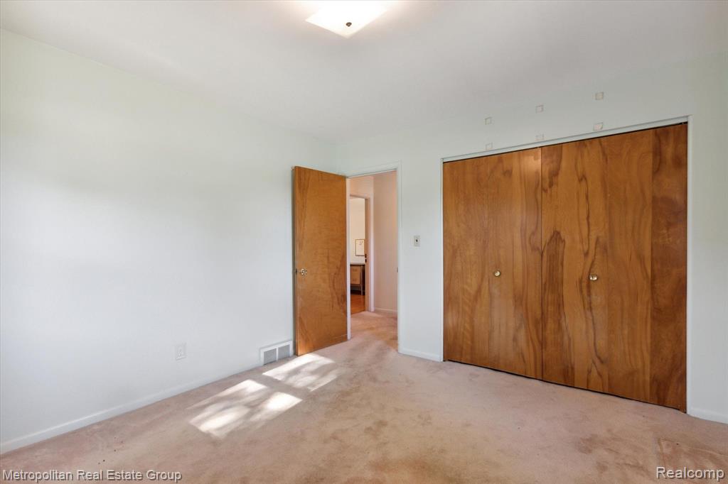 26115 Steele Road Farmington Hills, MI 48331 - Photo 21 of 40