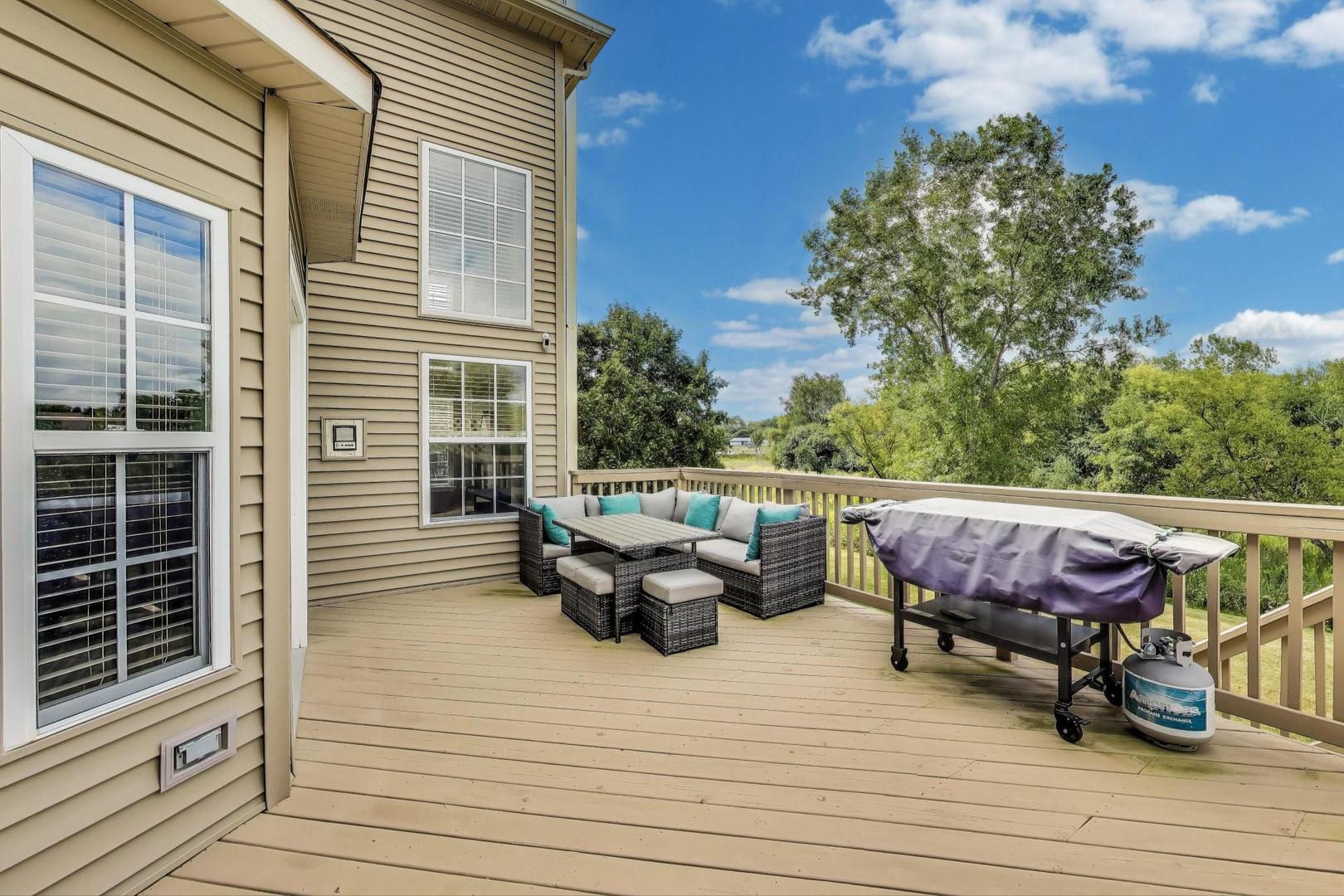 17119 West Prairieview Lane Gurnee, IL 60031 - Photo 32 of 40 a view of a deck with furniture