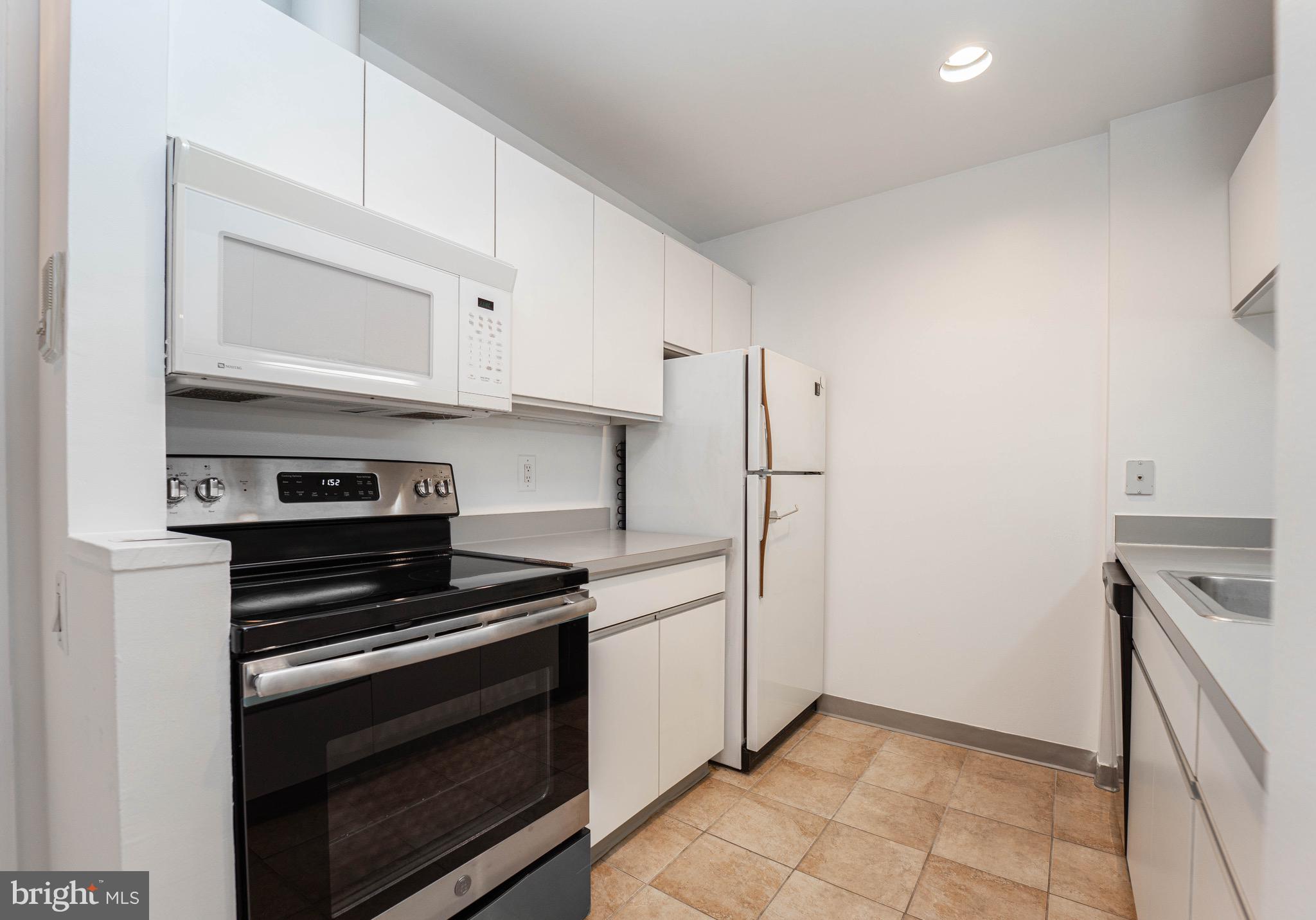 2639 Boston Street, Unit 206 Baltimore, MD 21224 - Photo 4 of 22