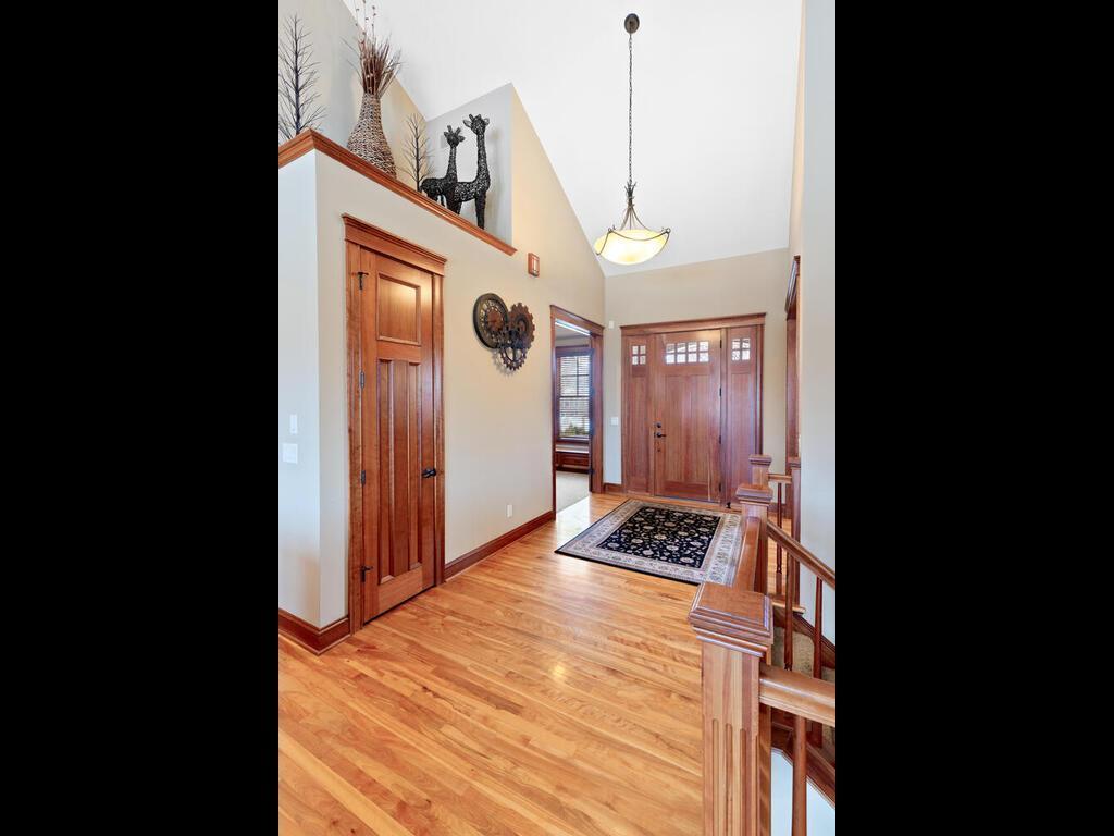 3673 Lerive Way Chaska, MN 55318 - Photo 13 of 65