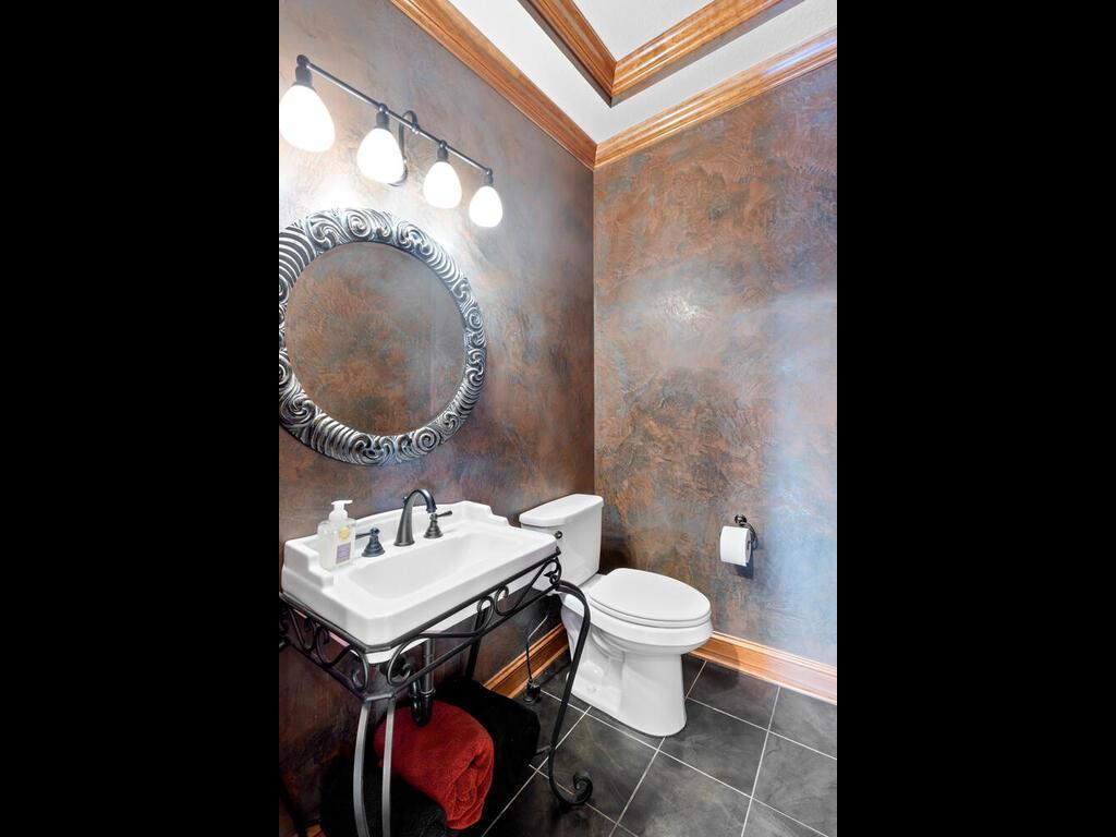 3673 Lerive Way Chaska, MN 55318 - Photo 32 of 65