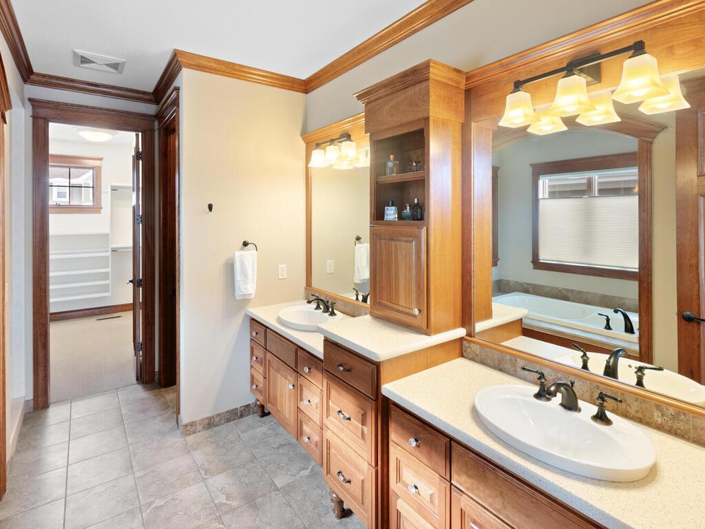 3673 Lerive Way Chaska, MN 55318 - Photo 34 of 65