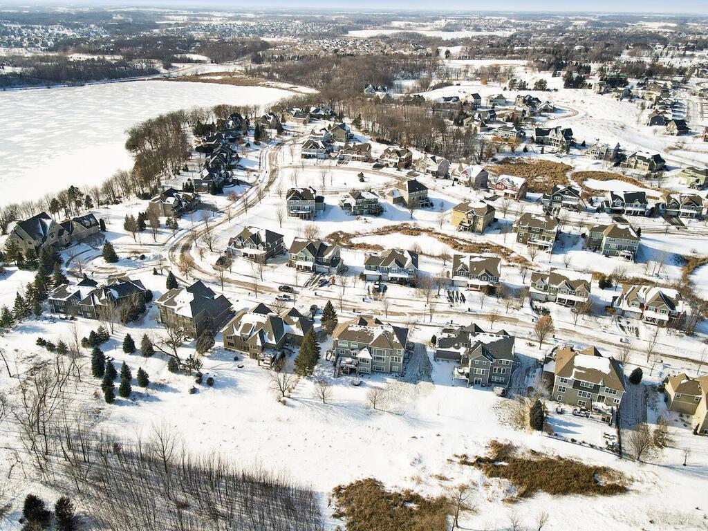 3673 Lerive Way Chaska, MN 55318 - Photo 7 of 65