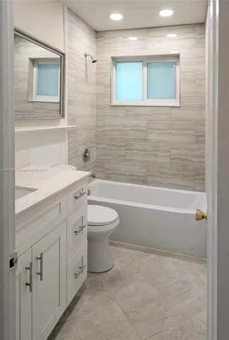 $4,850 | 856 Benevento Avenue, Unit 1, Coral Gables, FL 33146