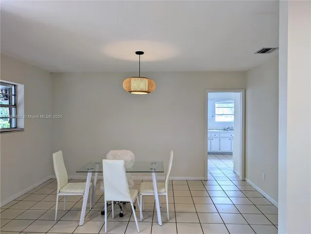 $4,850 | 856 Benevento Avenue, Unit 1, Coral Gables, FL 33146