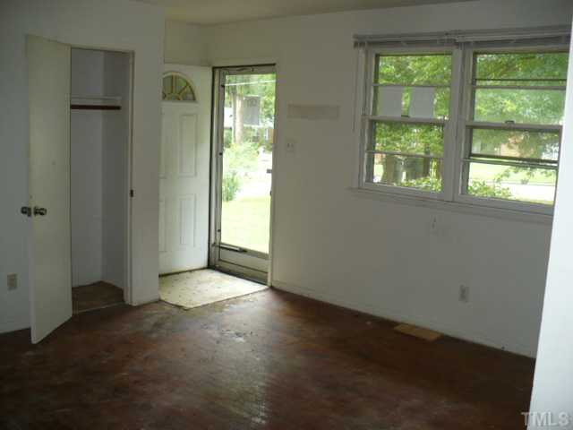 825 Brigham Road Raleigh, NC 27610 - Photo 2 of 8 Living Room