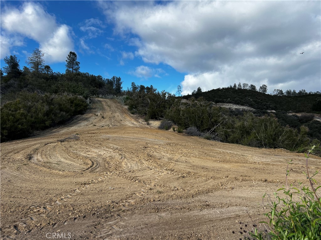 76340 Bryson Hesperia Road Bradley, CA 93426 - Photo 5 of 17