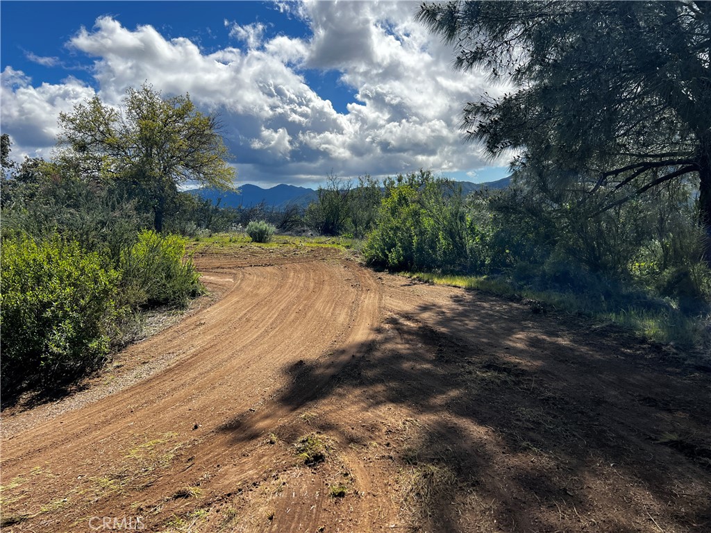 76340 Bryson Hesperia Road Bradley, CA 93426 - Photo 9 of 17