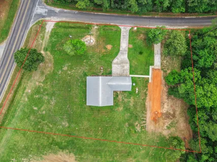 $395,000 | 413 Barnett Lane, Livingston, TX 77351