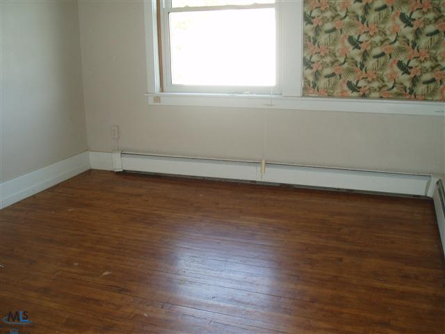 4371 Applegate Road Applegate, MI 48401 - Photo 14 of 30 31058372-13.JPG
