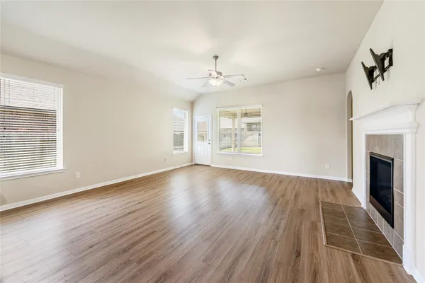 $2,400 | 17523 Cypress Hilltop Way, Hockley, TX 77447