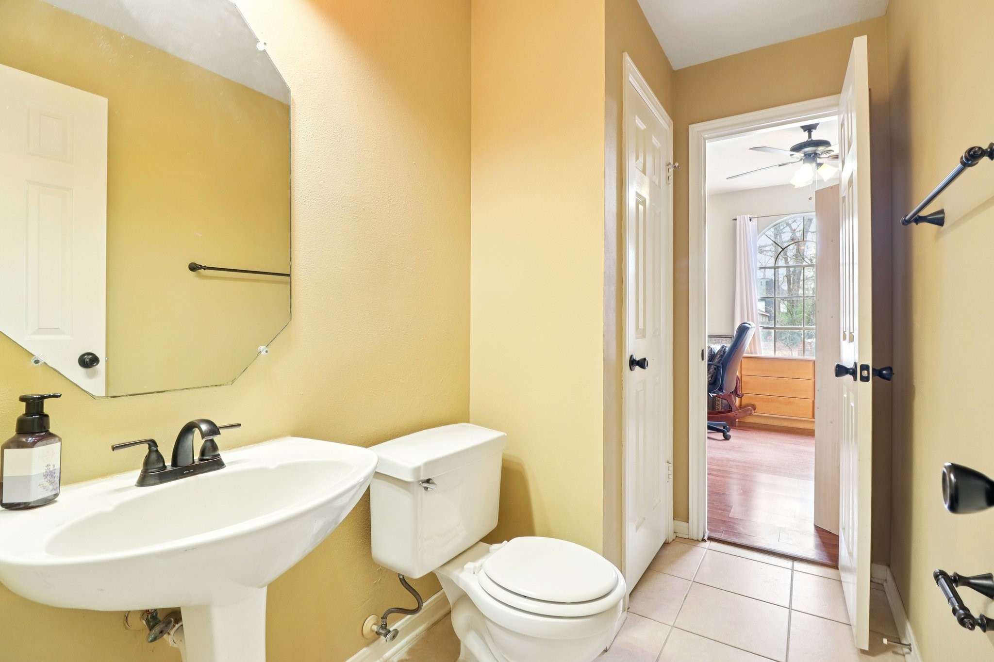 24 Dover Drive Conroe, TX 77304 - Photo 21 of 39