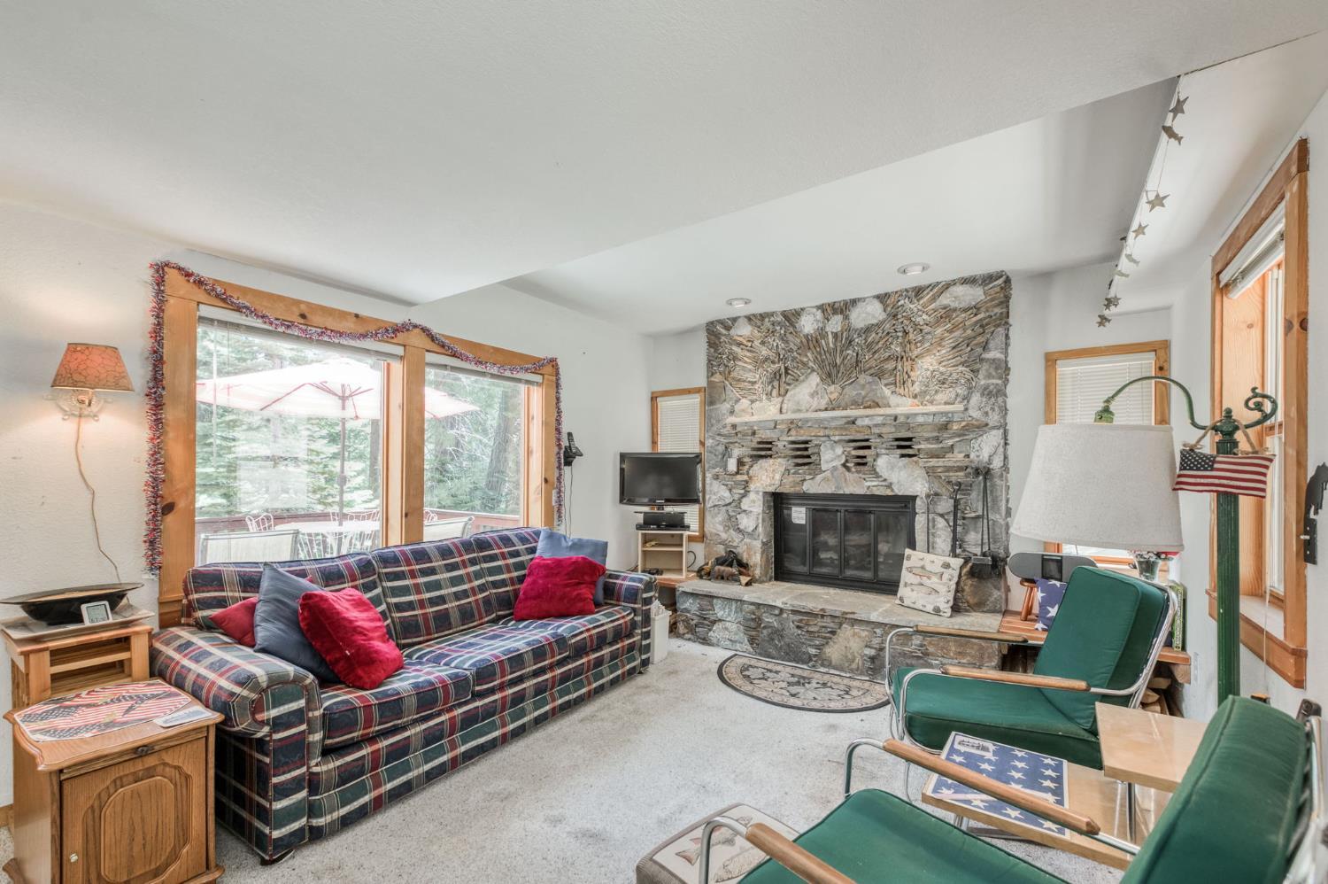 61480 Huntington Lake Road, Unit 5 Mono Hot Springs, CA 93642 - Photo 18 of 51