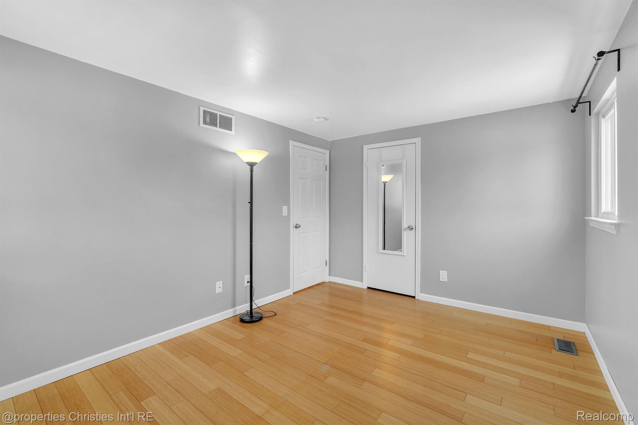 2554 Peterboro Road West Bloomfield, MI 48323 - Photo 28 of 56 Gallery Image 28