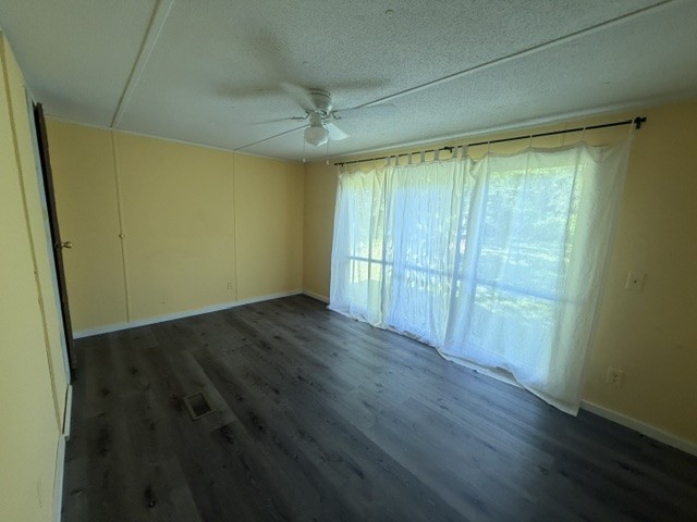 1040 Chestnut Road Ashland City, TN 37015 - Photo 9 of 13 Gallery Image 9
